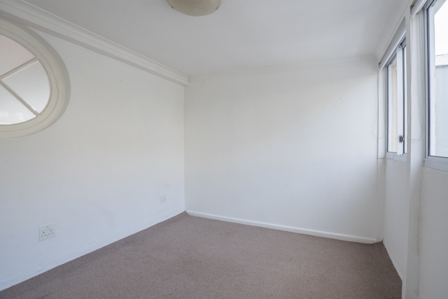 To Let 2 Bedroom Property for Rent in Fish Hoek Western Cape